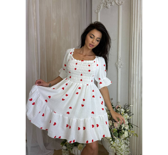 Платье женское короткое муслиновое с сердечками.