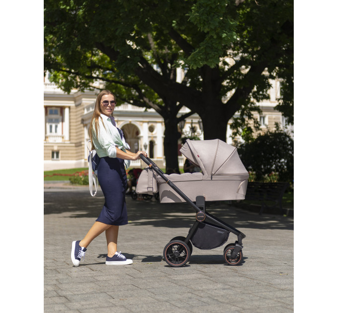  Детская коляска 2в1 Carrello Epica/G Almond Beige