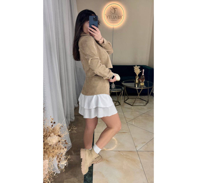 Жіночий вельветовий костюм зі спідницею