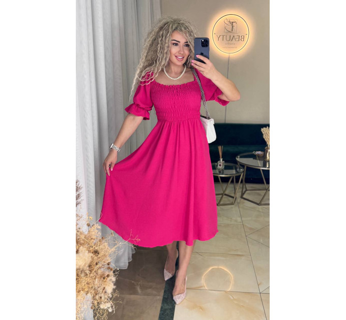 Женское платье миди с открытыми плечами из креп жатки